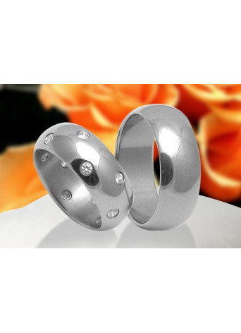 Netradiční snubní prsteny titanové